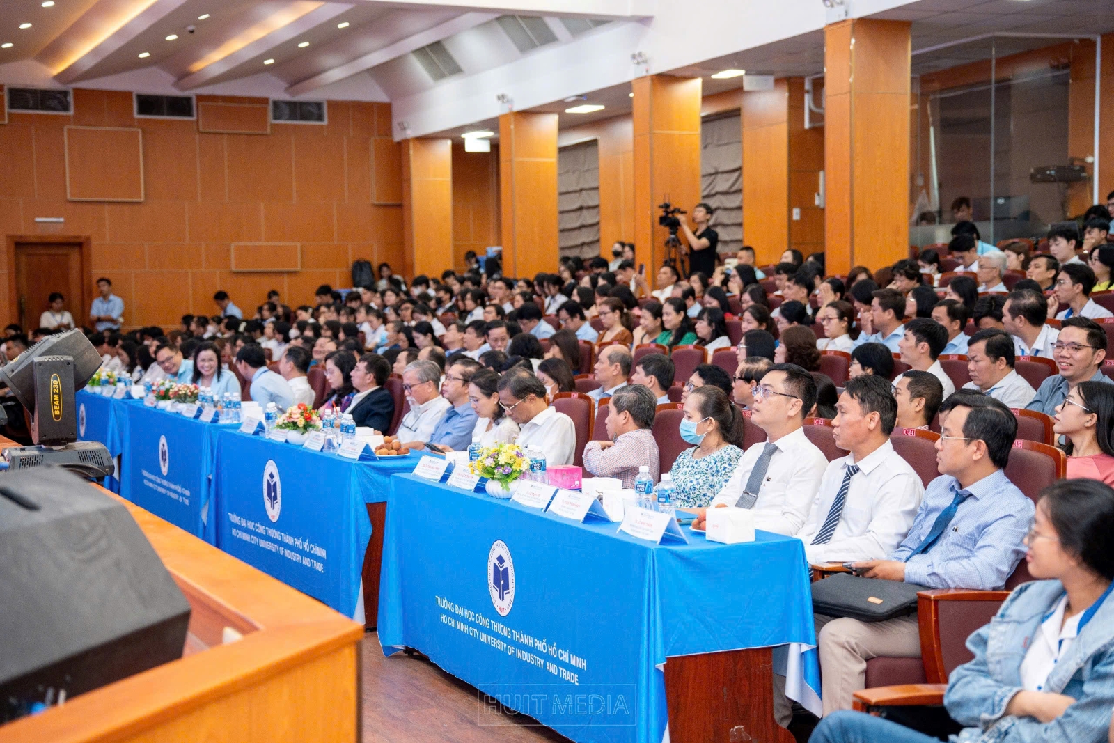 Khai mạc Vòng chung kết Cuộc thi Sinh viên nghiên cứu khoa học cấp Trường năm học 2024 – 2025