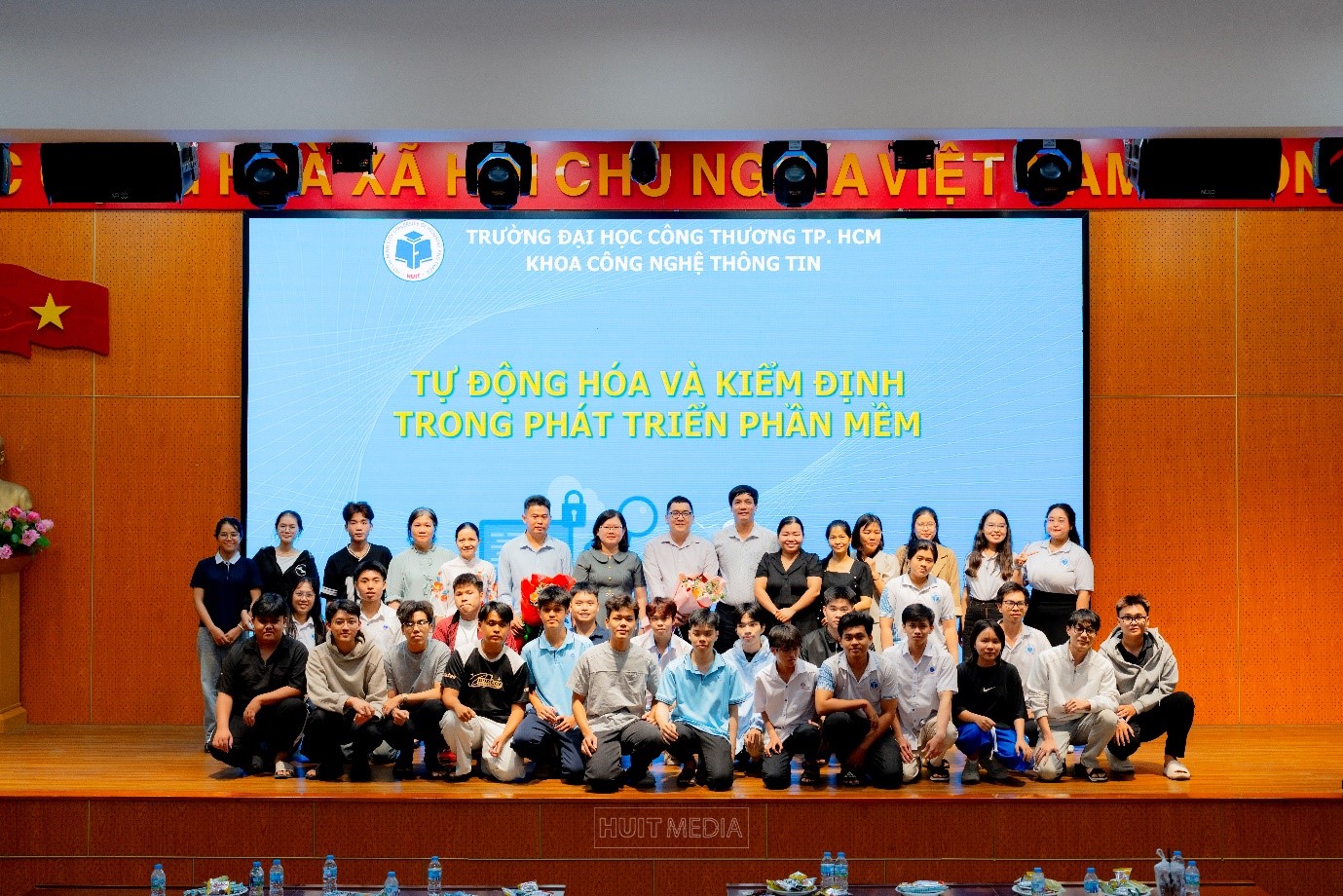 KHOA CÔNG NGHỆ THÔNG TIN TỔ CHỨC THÀNH CÔNG SEMINAR HỌC THUẬT: “TỰ ĐỘNG HÓA VÀ KIỂM ĐỊNH TRONG PHÁT TRIỂN PHẦN MỀM”